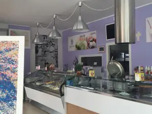 Rendez-Vous gelateria artigianle + creperia
