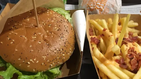 McDonald's in 卡塔尼亞