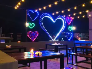 Honey Sweet Restaurant