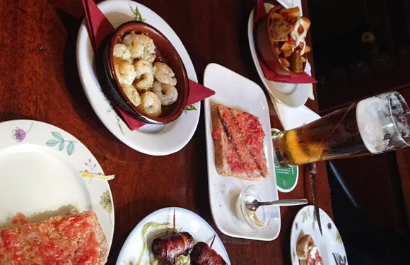 Castillo Tapas y Steaks