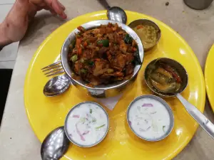 Aryaas Park Veg Restaurant