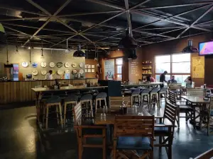 Pablo - The Art Cafe' & Lounge