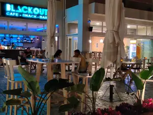 Blackout Coctail Bar Restaurant