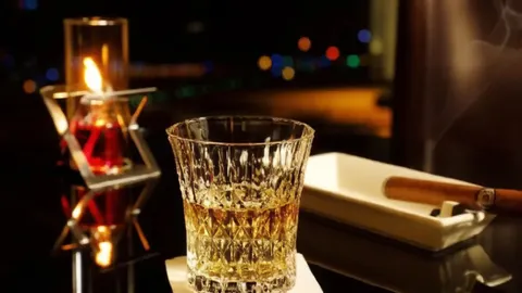 THE BAR THE CIGAR BAR in Chitose