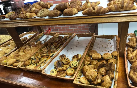 La Parisienne French Bakery Cafe