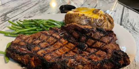 Hydra Steakhouse & Lounge