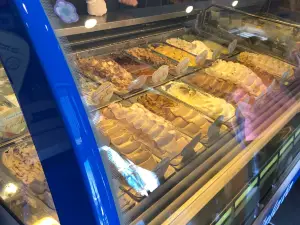 Heavenly Shortcake & Ice Cream