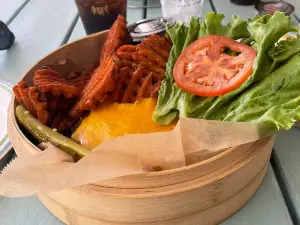 Turtle’s Tiki Bar