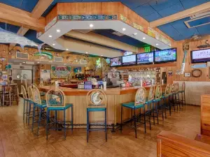 Dave's Last Resort & Raw Bar