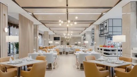 自貢建國飯店·餐廳 in 自貢