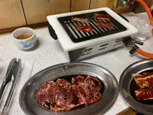 Katsu & Yakiniku Tonchan