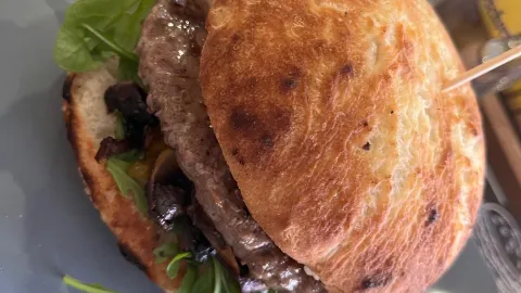 Pizzeria lo schiaffone in 加拉拉泰