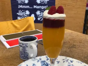 Azul y Oro
