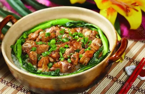 農家煲仔飯