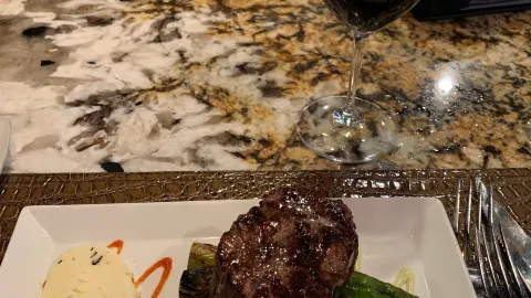 Embers Wood Grill in เกนส์วิลล์