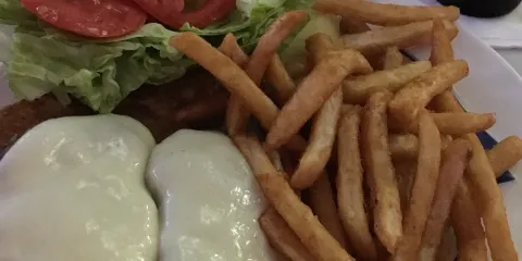 Charlie's Bar & Restaurant