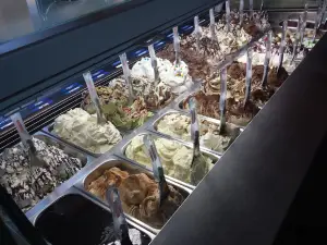 Gelateria Artik