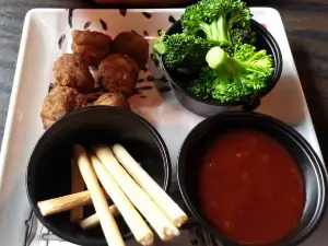 Red Robin Gourmet Burgers