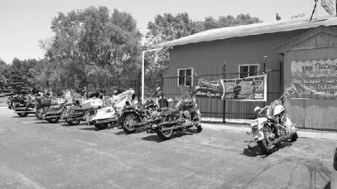 Messies Bar and Grill in Ogle County