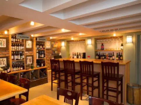 The Classic Wineseller