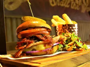 The Red Bar & Grill