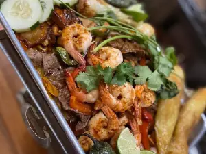 Lindo Mexican Restaurant & Supermarket