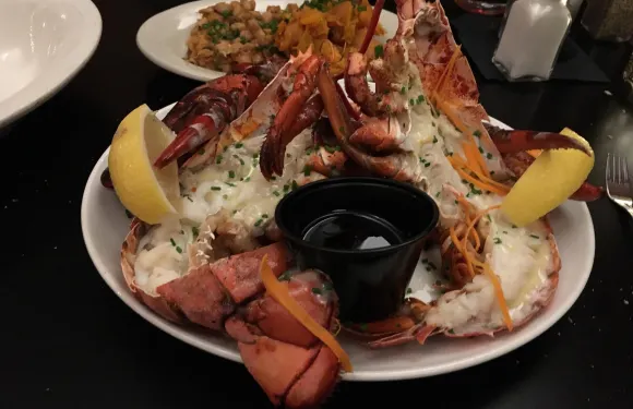Mahoney's Atlantic Bar & Grill
