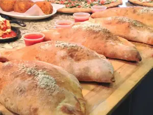 900 Degrees Woodfired Pizza