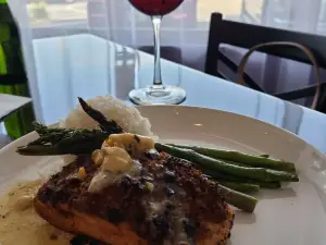 Purple Olive Restaurant & Catering