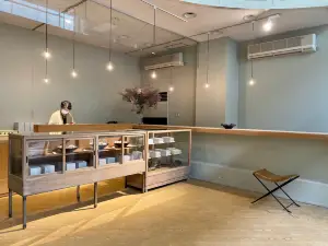 Shinomiya Narikin Manju Furumachi Main Store