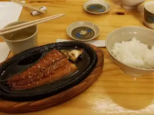 Fujiyama-ya Japanese Restaurant