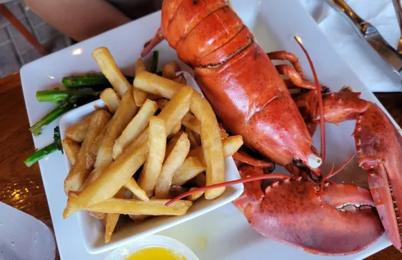 CherrySTONES Restaurant