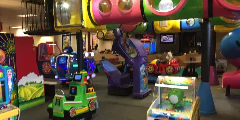 Chuck E. Cheese