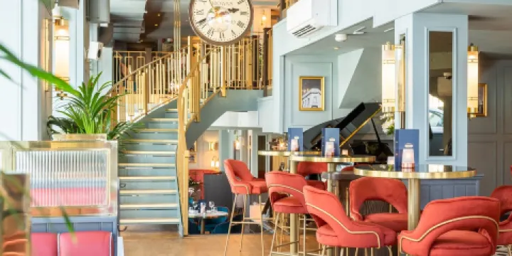 Browns Bar & Brasserie