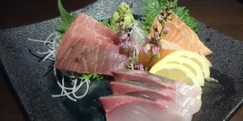 Shusai-no-kakurega Tsukiakari Fujinomiya