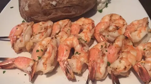 Stonewalls Restaurant in 에버리 카운티