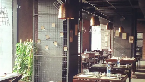Mustake - Multi Cuisine Restaurant in コーチ