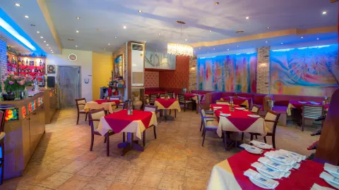 Delphi Restaurant in Corfù