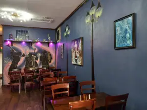 The Cafe Moonlight