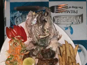 Greenwoods Bar and Restaurant
