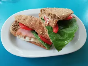 Serafino cafe bar