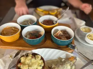 La Cacerola Restaurante