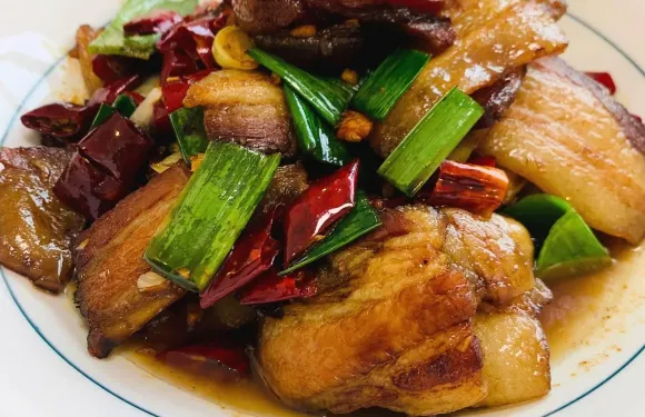 湘味源崗巴湘菜館