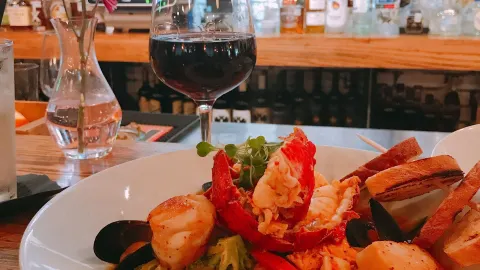 Crudo Taverna in Frisco