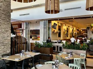 Col'Cacchio Bryanston