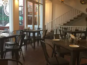 O Mirissa Cafe and Bistro