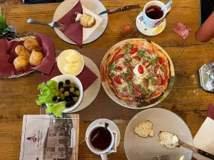 Restaurant Ras / Serbian House Nemanjici