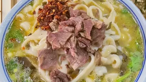 聚鲜阁烩面馆(溱水桥一分店) in 신미