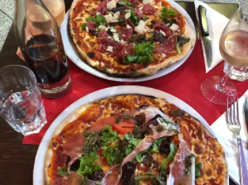 La Maison De La Pizza