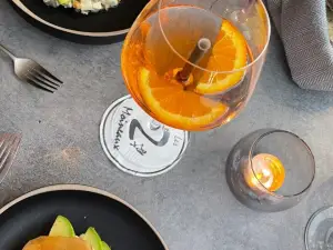 Les Deux Moineaux